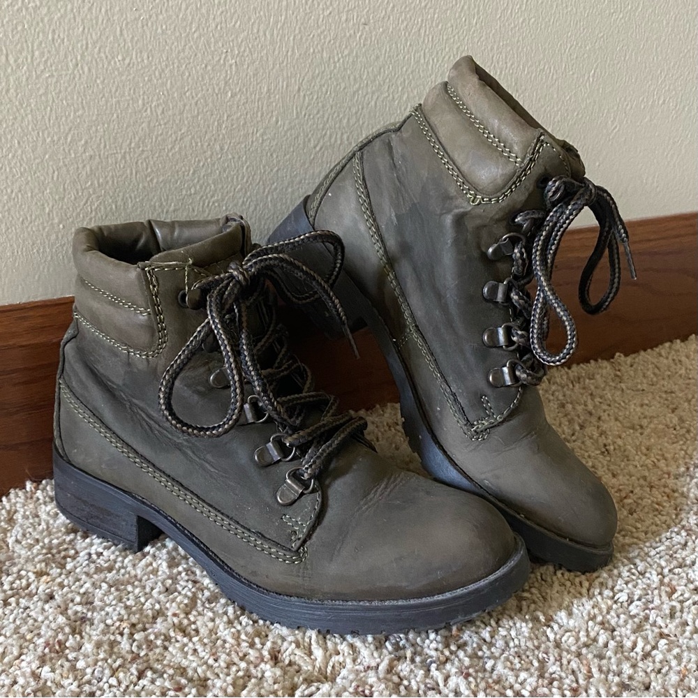 Steve Madden Leather Boots